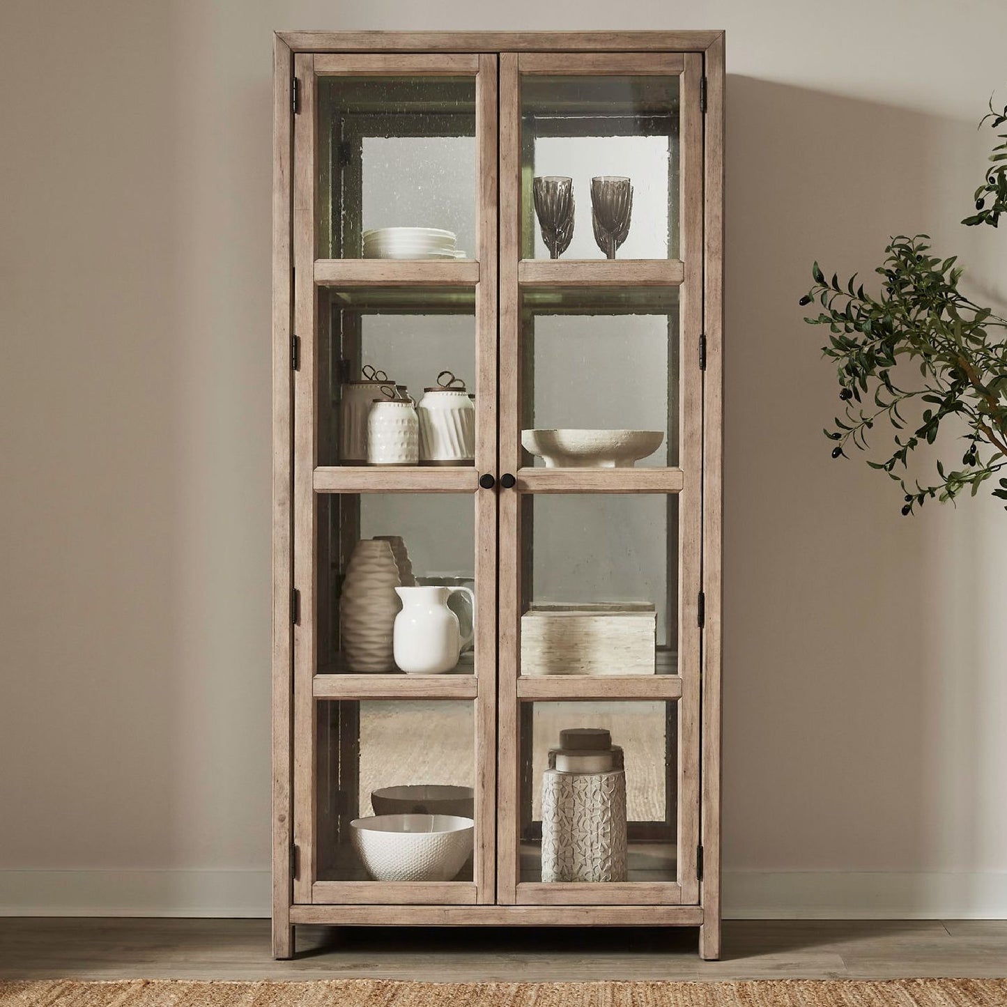 Astoria District Trestle Dining